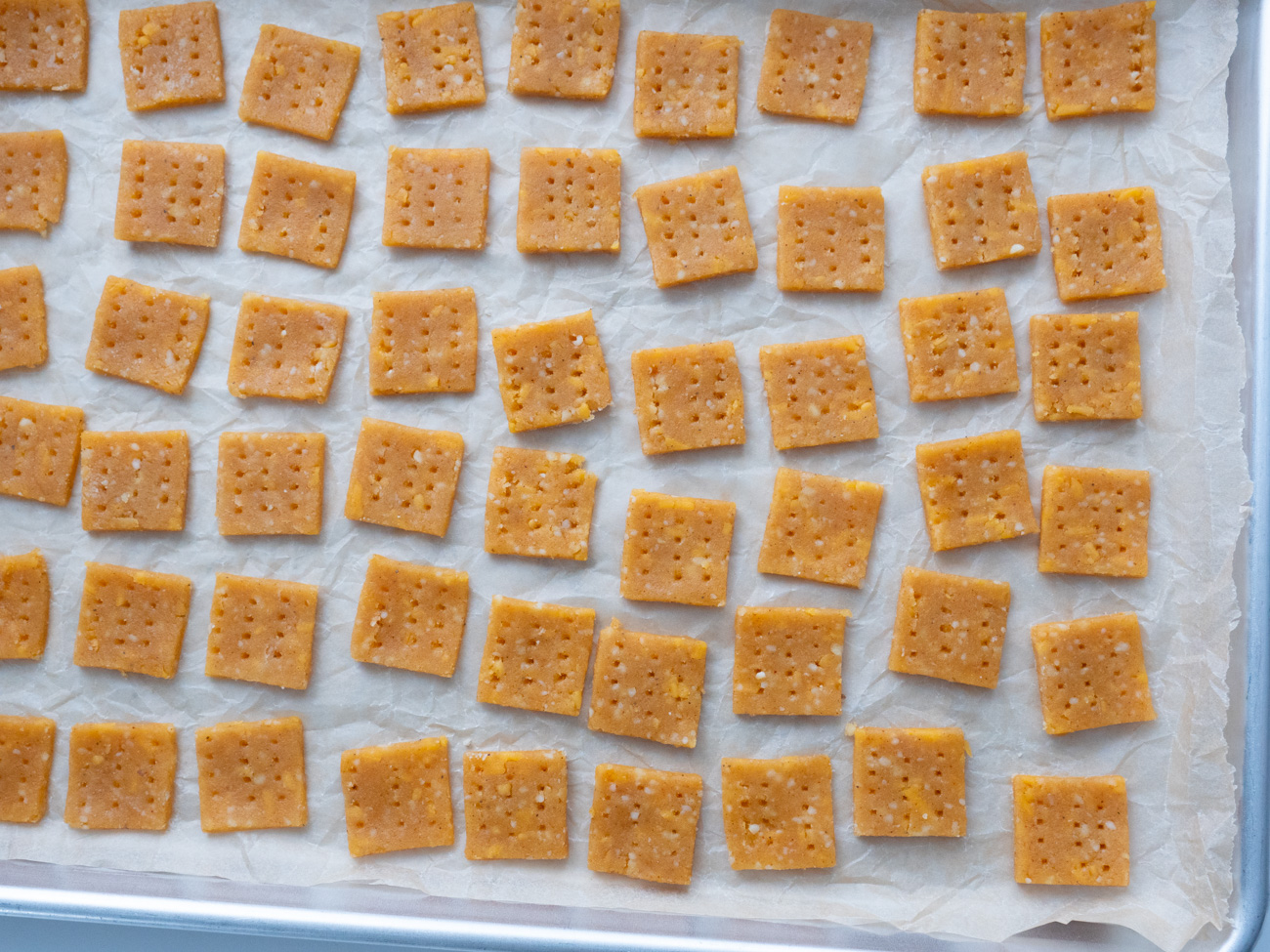 Keto Gluten-Free Cheese Crackers