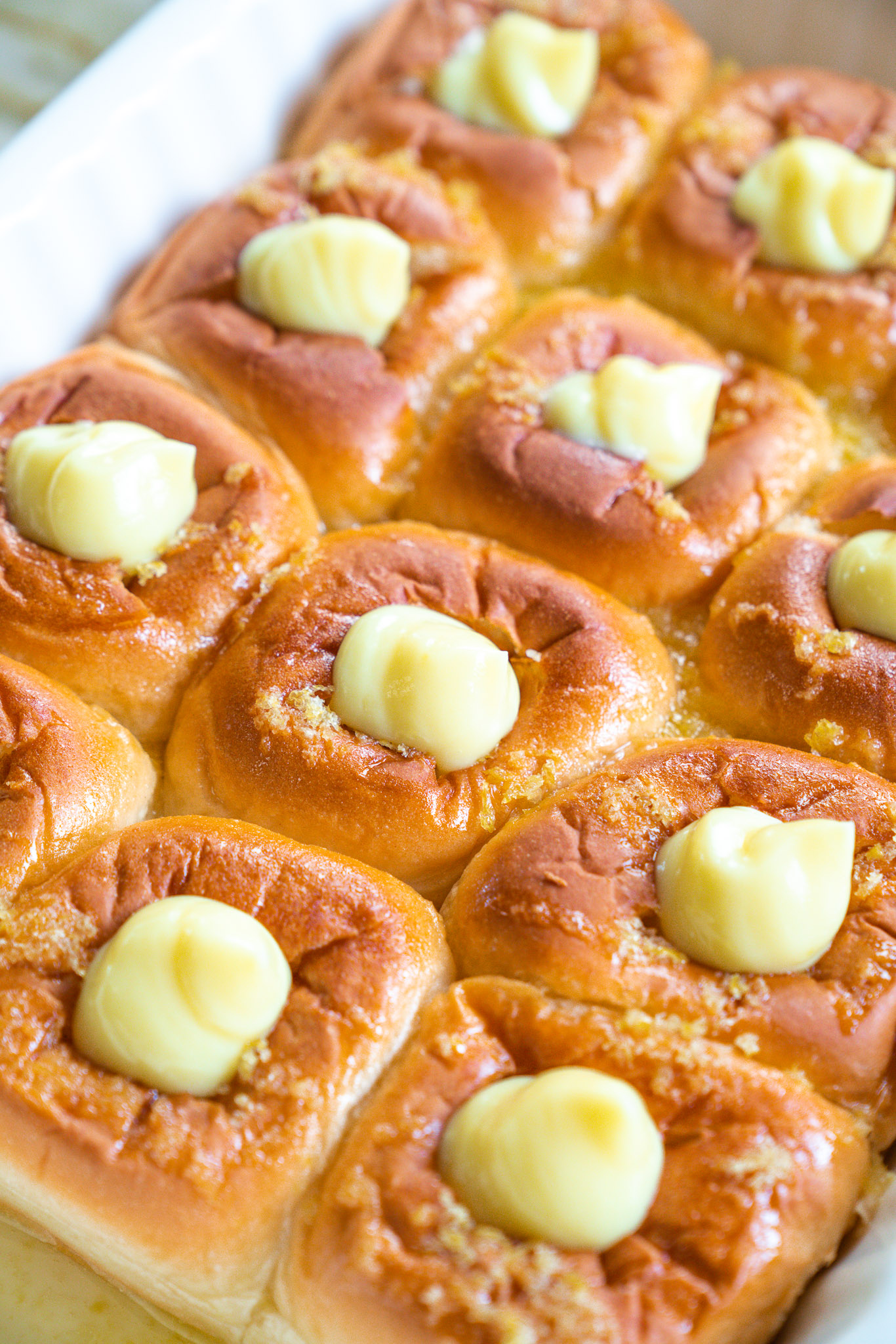 Lemon Cream Rolls Vert-38