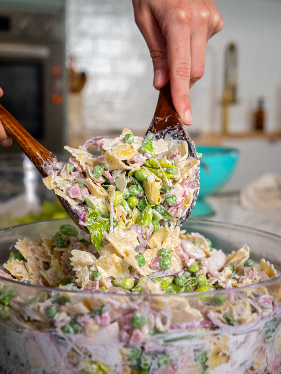 Layered spring pasta salad Vertical 20