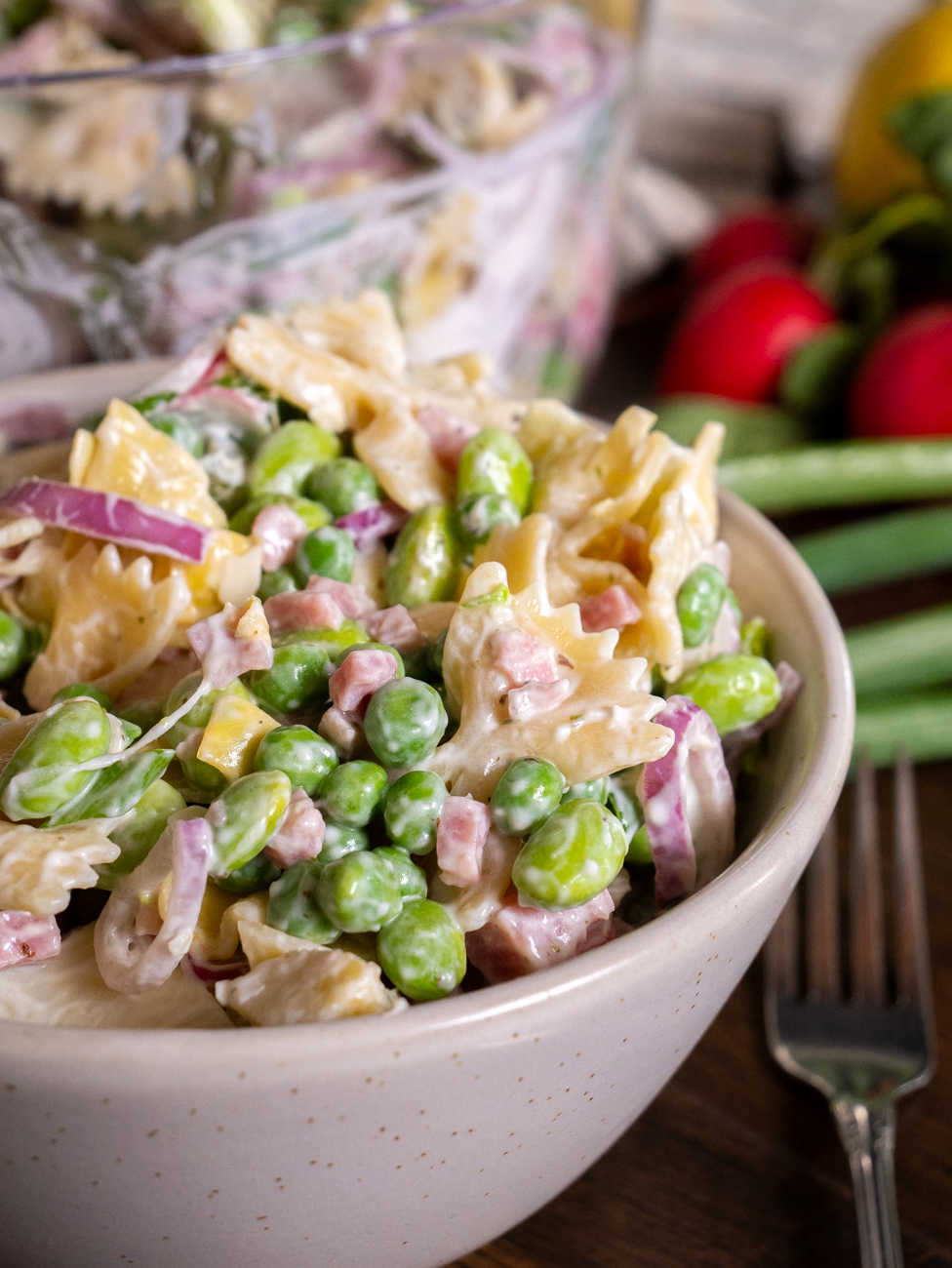 Layered spring pasta salad Vertical 21