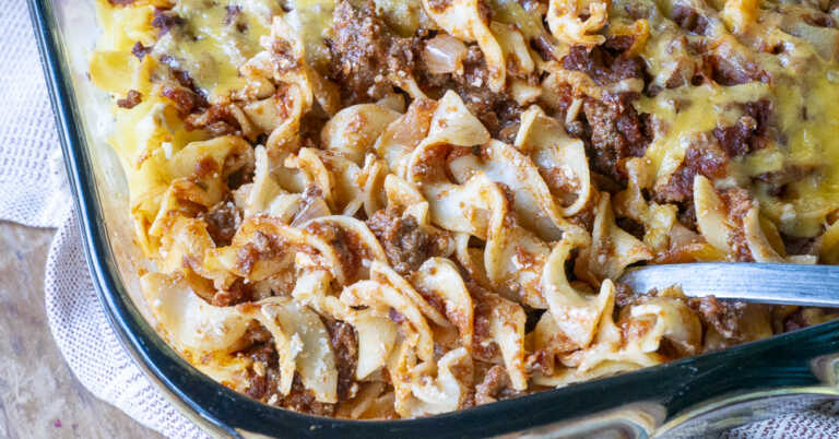 Sour Cream Beef Noodle Casserole