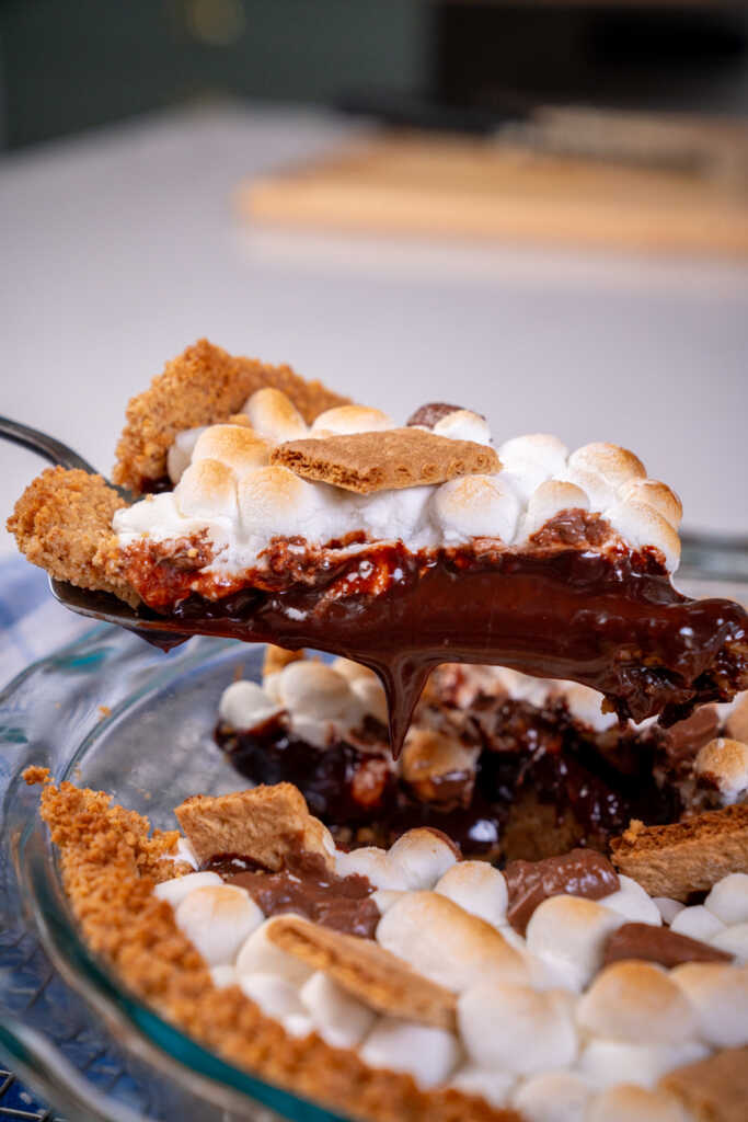 Easy S’mores Pie | 12 Tomatoes