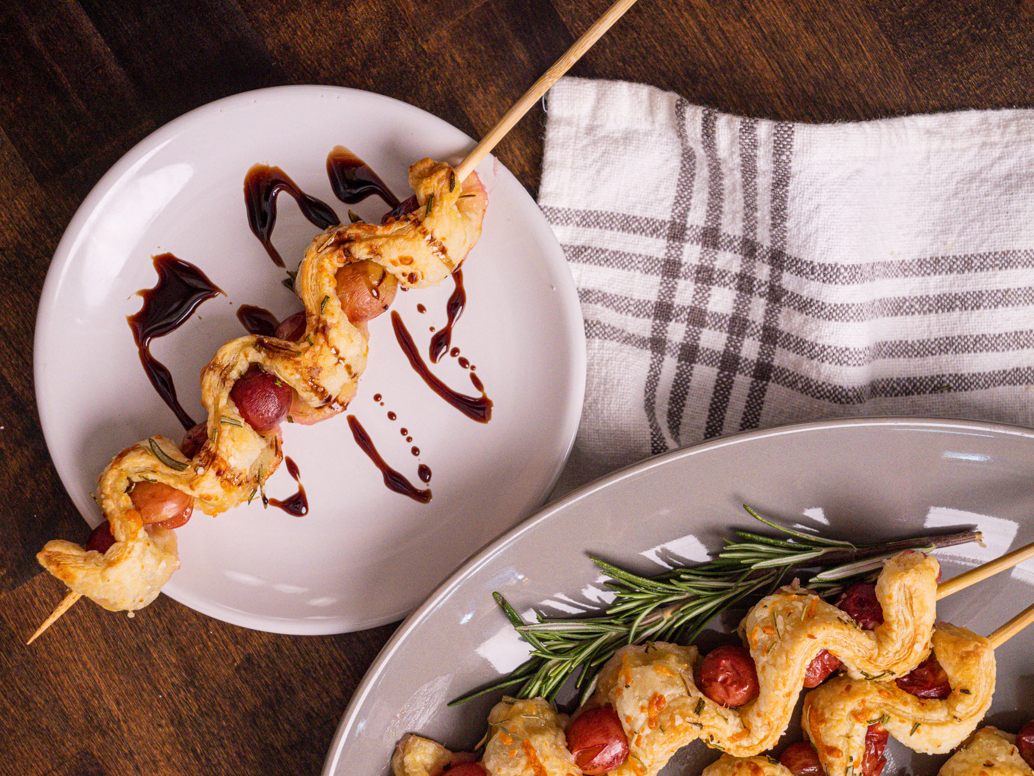 Rosemary Grape Skewers Hori-02