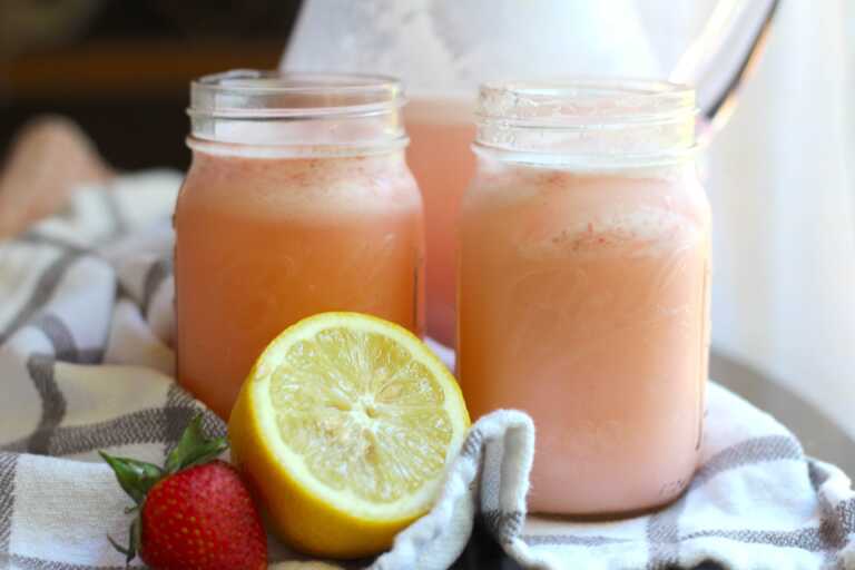 Strawberries & Cream Lemonade