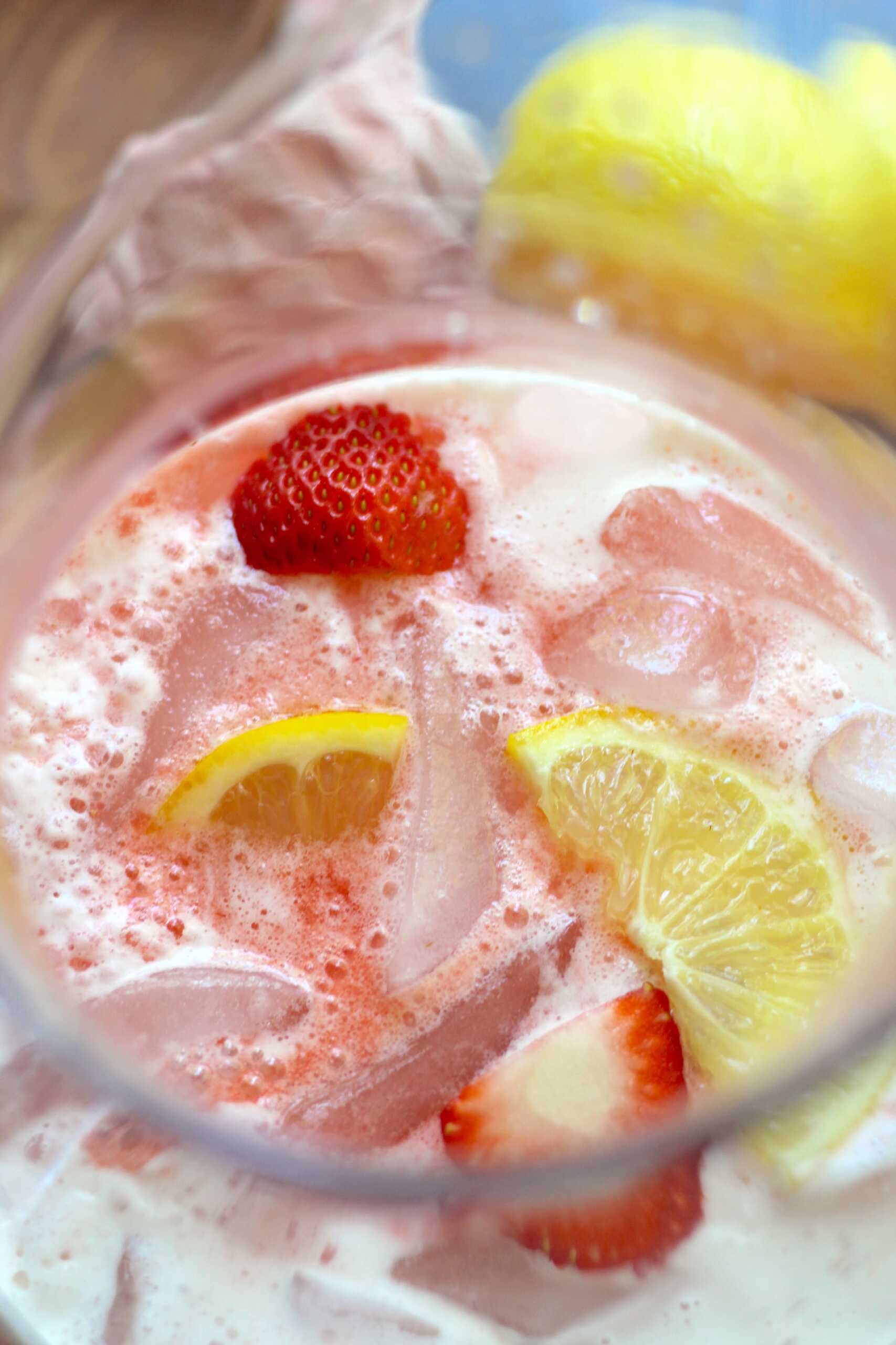 strawberries cream lemonade 2-min