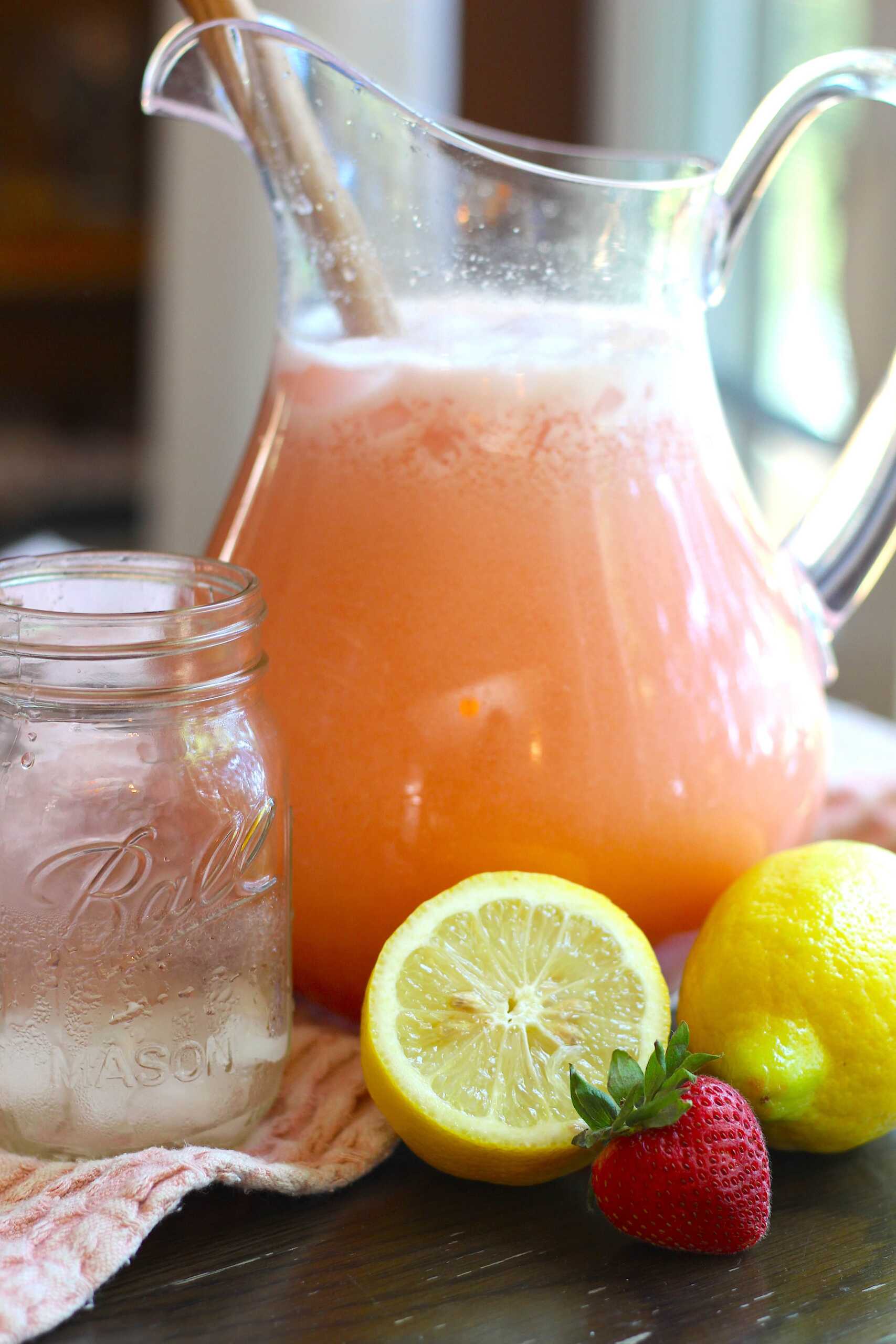 strawberries cream lemonade 4-min