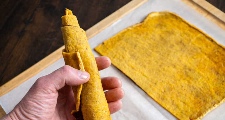 Two-Ingredient Cottage Cheese Flatbread