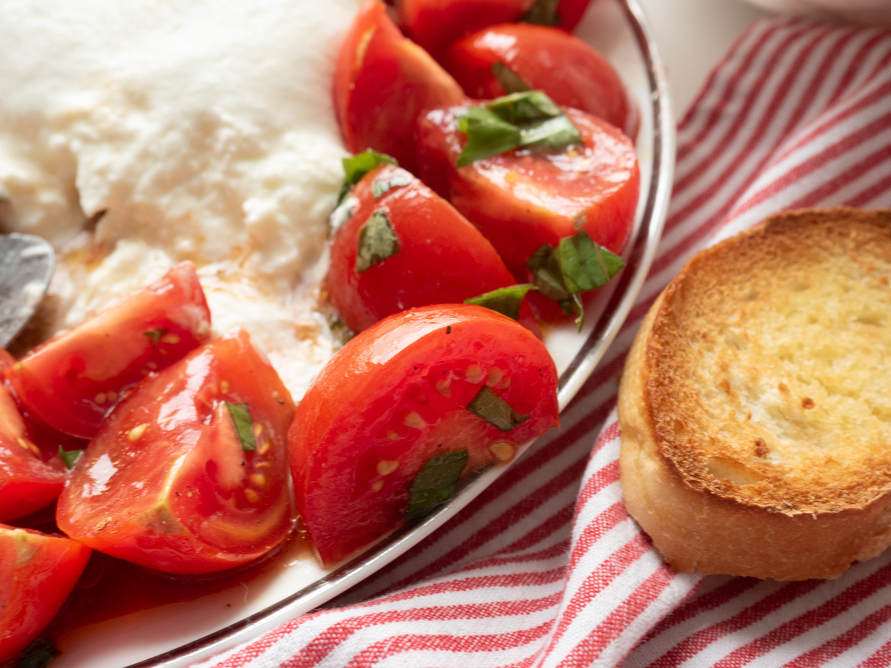 Gooey Burrata Salad 
