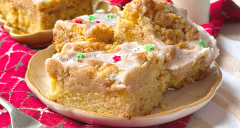 Eggnog Crumb Cake