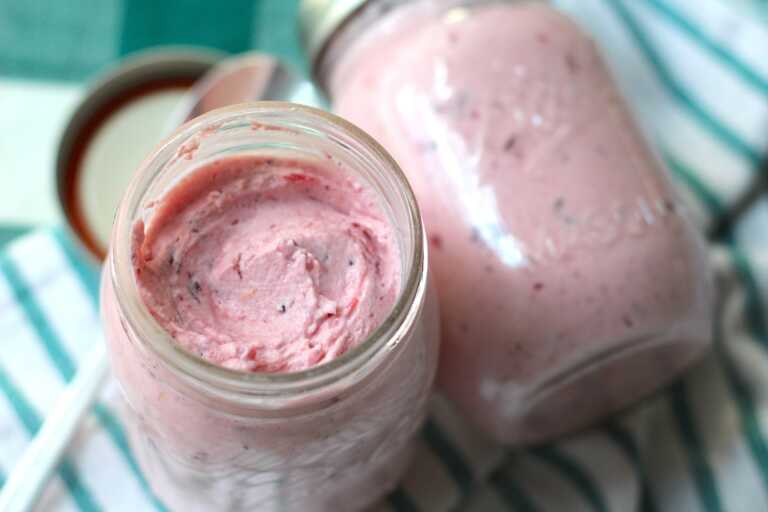 Christmas & Cream Spread