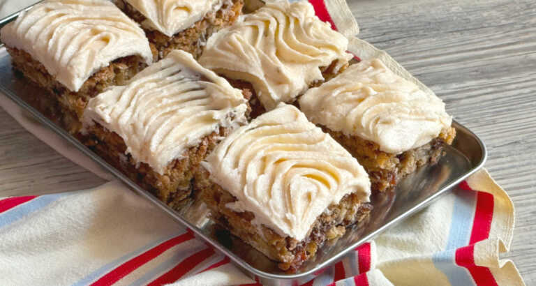 Oatmeal Raisin Cookie Bars
