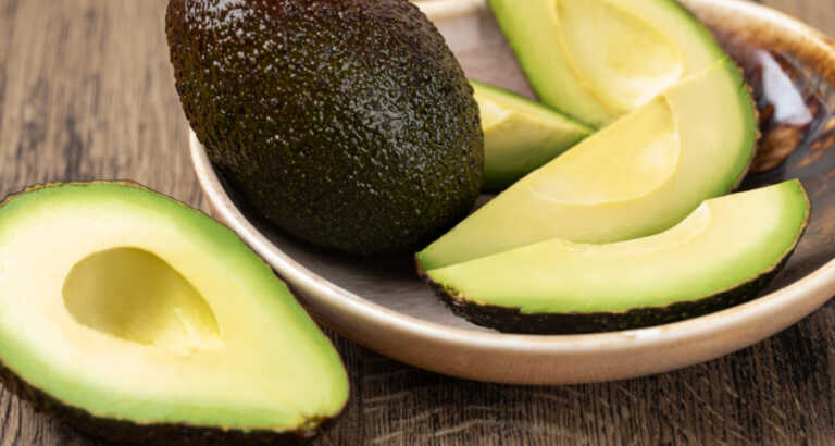 Removing An Avocado Pit Without A Knife