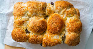 Dinner Roll Olive Bread OG 1