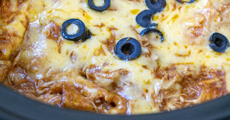 Slow Cooker Chicken Enchiladas