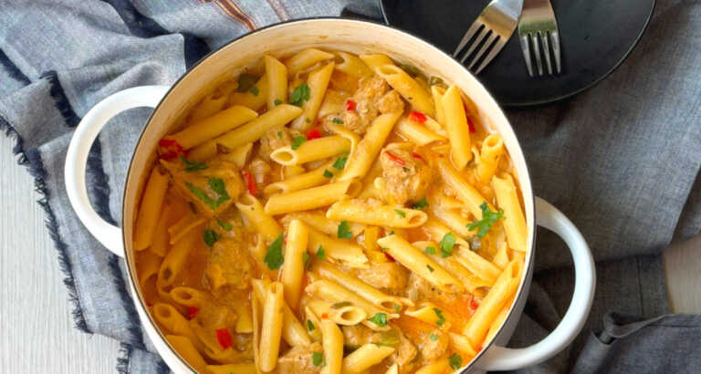 One Pot Creamy Chicken Fajita Pasta