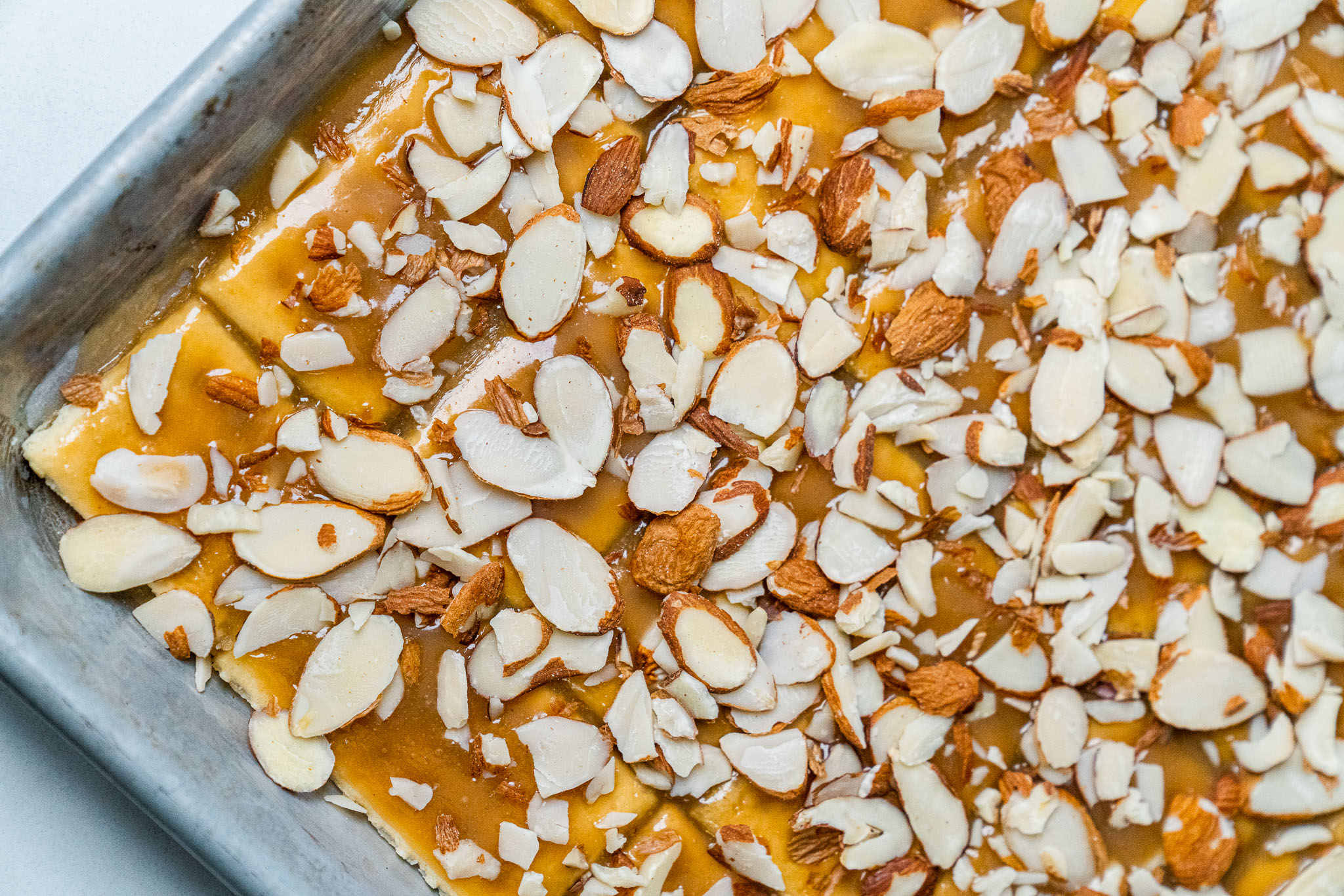 Almond Cracker Candy Hori-6