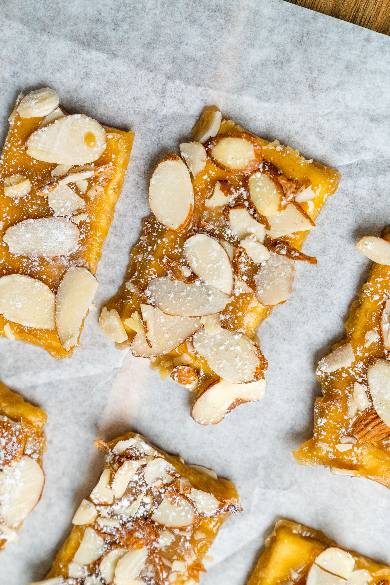 Almond Cracker Candy Vert -02