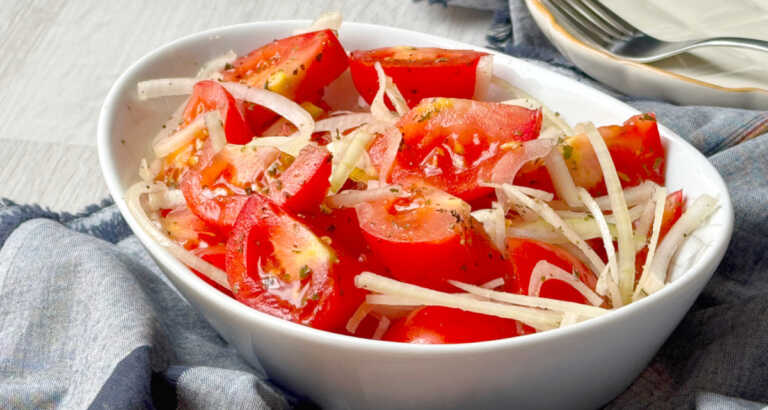 Tomato and Onion Salad