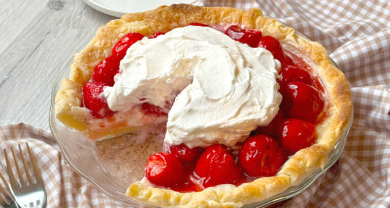 Charlotte’s Eats & Sweets Strawberry Cream Cheese Pie