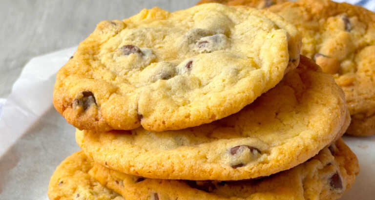 Classic Chewy Chocolate Chip Cookies