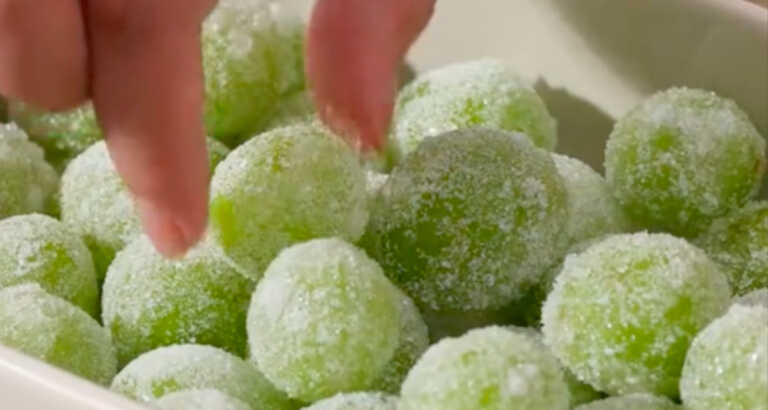 This Easy Fruity Snack Is A Great Way To Cool Off In The Summer