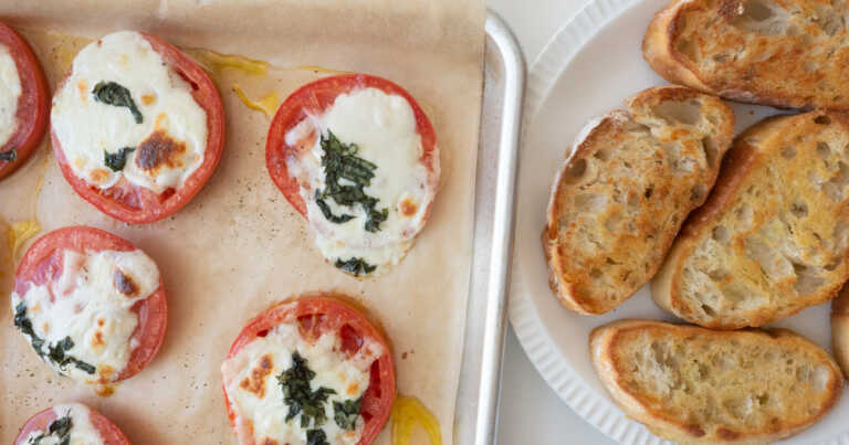 Cheesy Baked Tomatoes