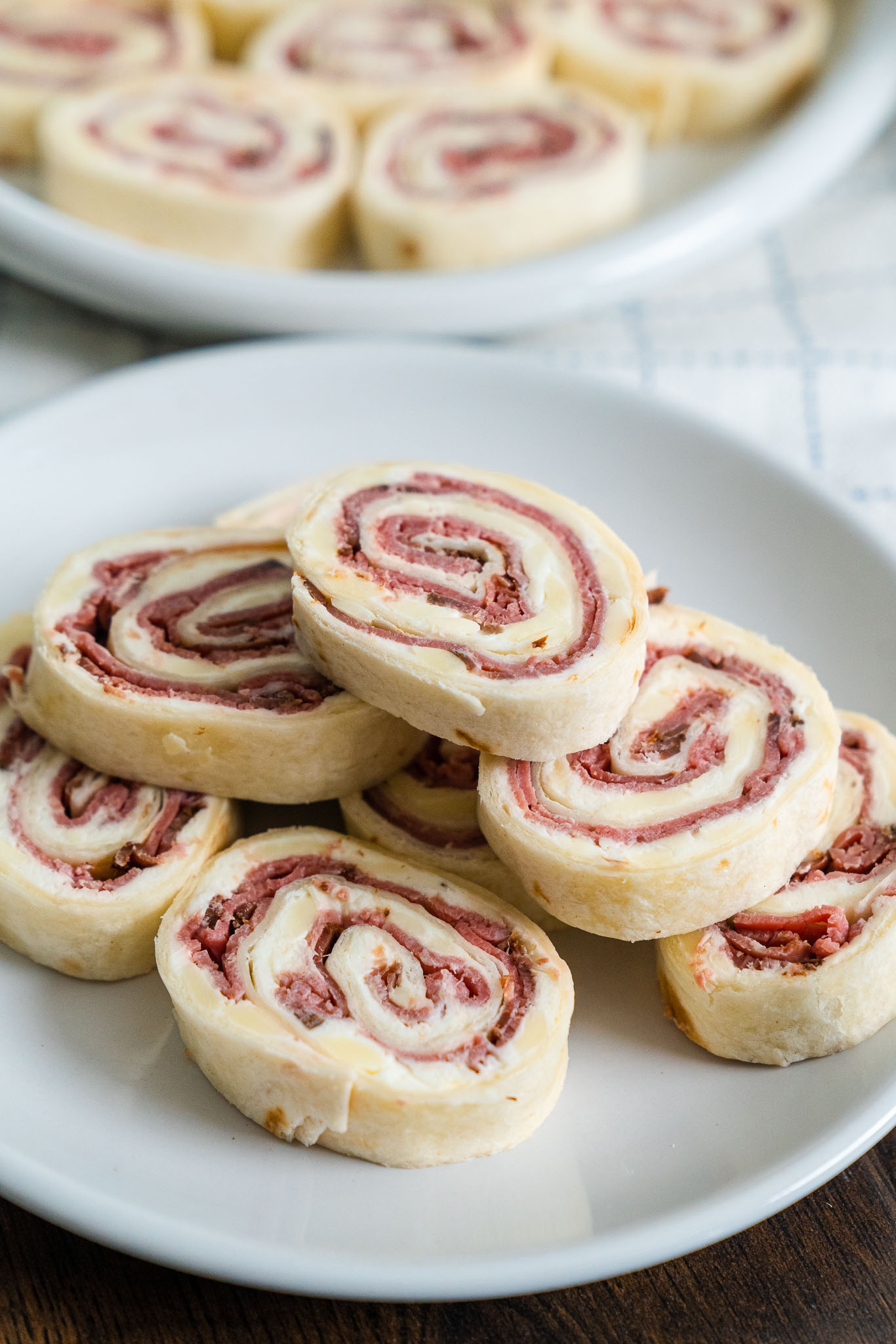 Roast Beef Pinwheels Vert-04