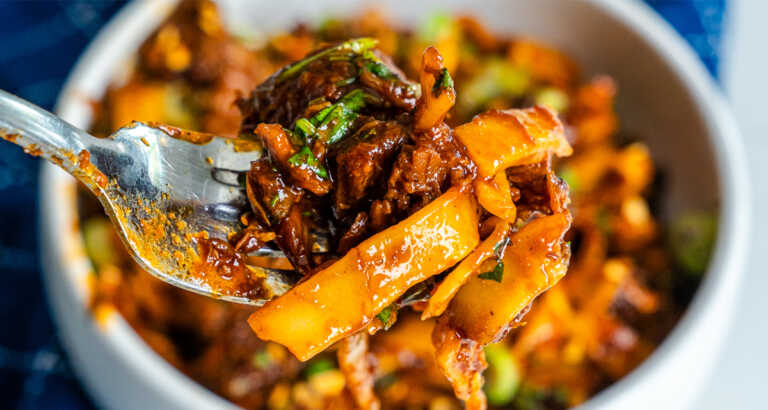 Slow Cooker Korean Beef Noodles