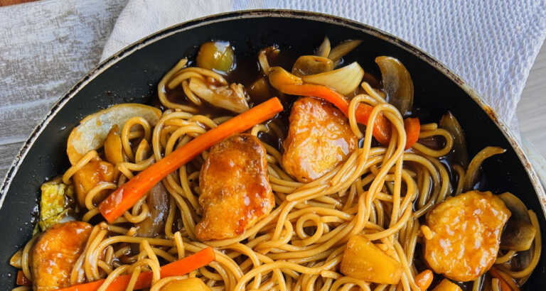 30-Minute Chicken Chow Mein