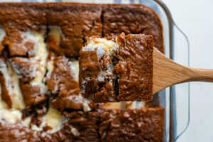 Earthquake Cake Horizontal 3
