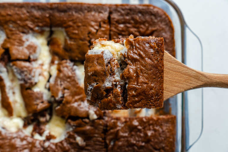Classic Earthquake Cake