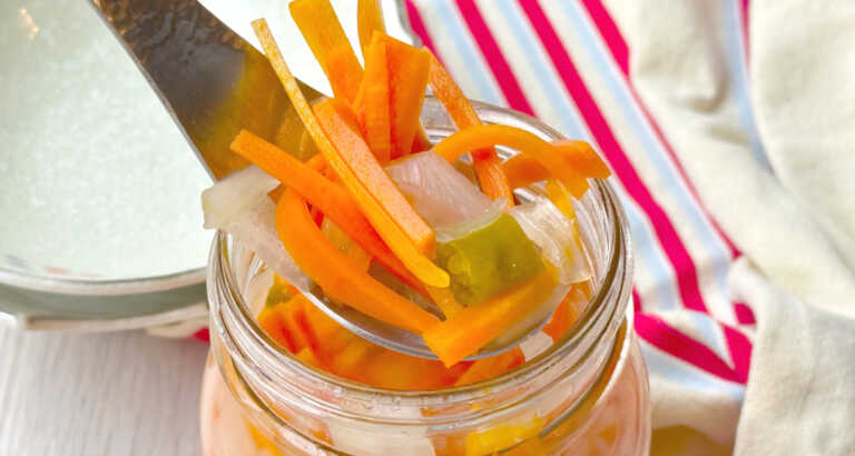 Spicy Southern Pickled Carrots