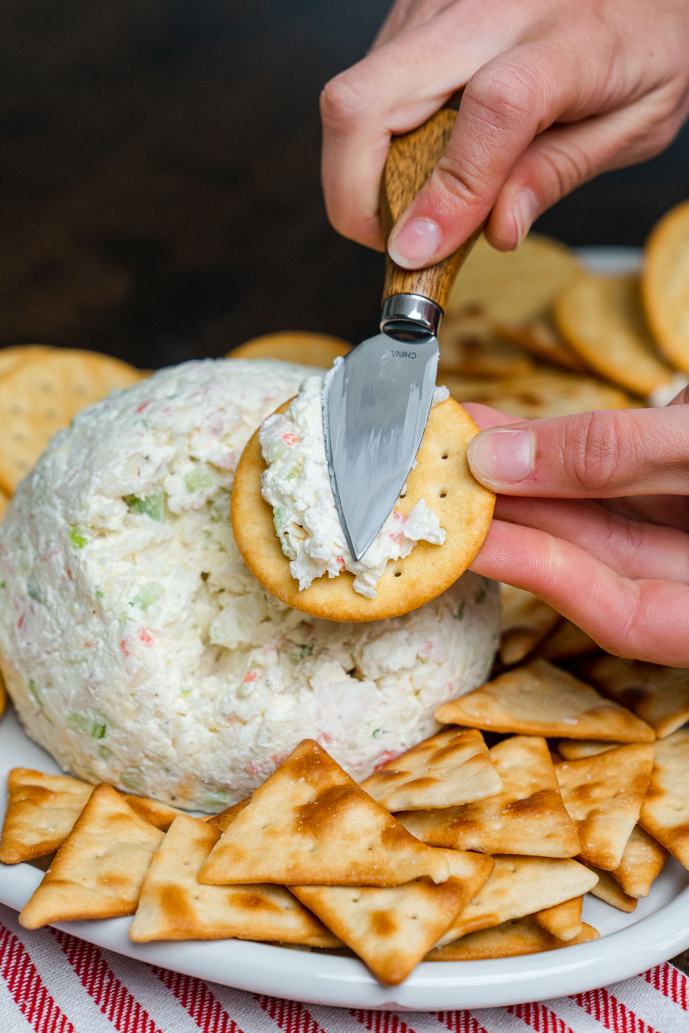 Devil Crab Cheese Ball Vert-02