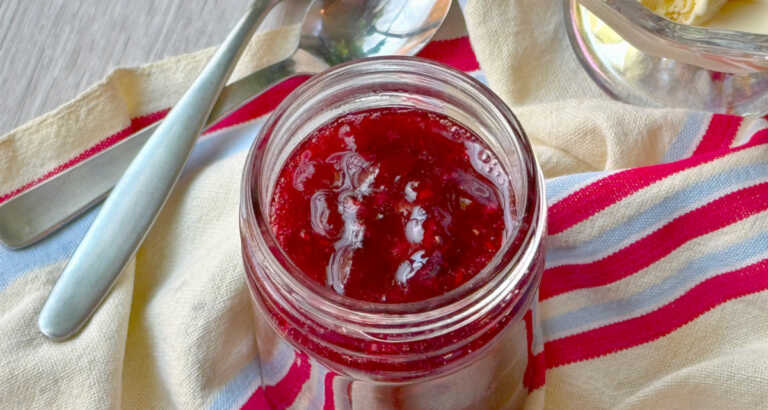 Pacific Red Pineapple Sauce