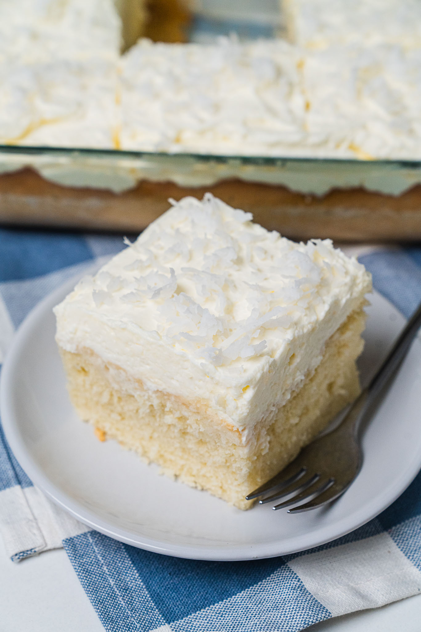 Coconut Cloud Cake Vert-11