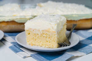 Coconut Cloud Cake Hori-4