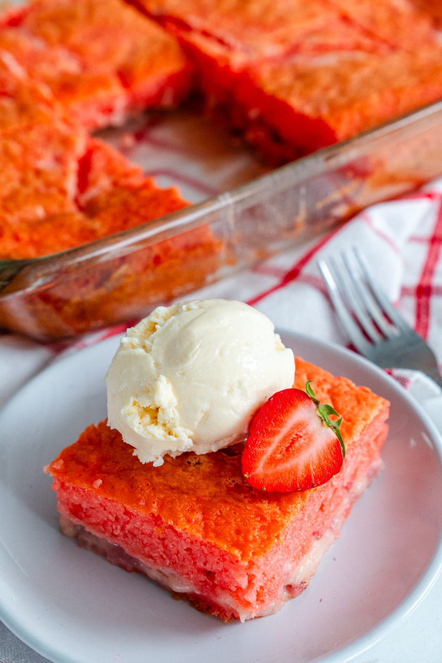 Strawberry Earthquake Cake Vertical 18