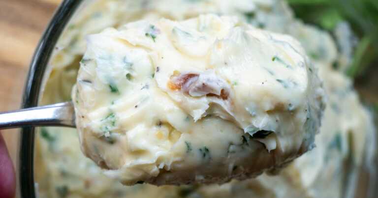 Roasted Garlic Bread Spread