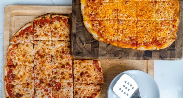 Pizza Showdown: St. Louis vs. Chicago, An Online Cooking Class