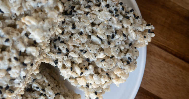 Black Sesame Rice Krispies Treats