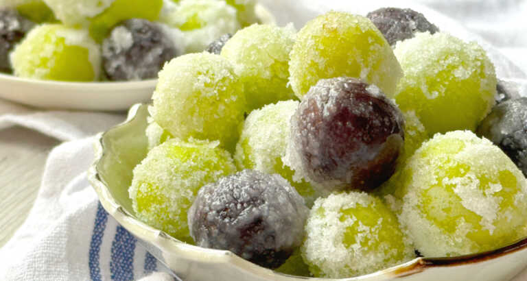 Frosted Frozen Grapes