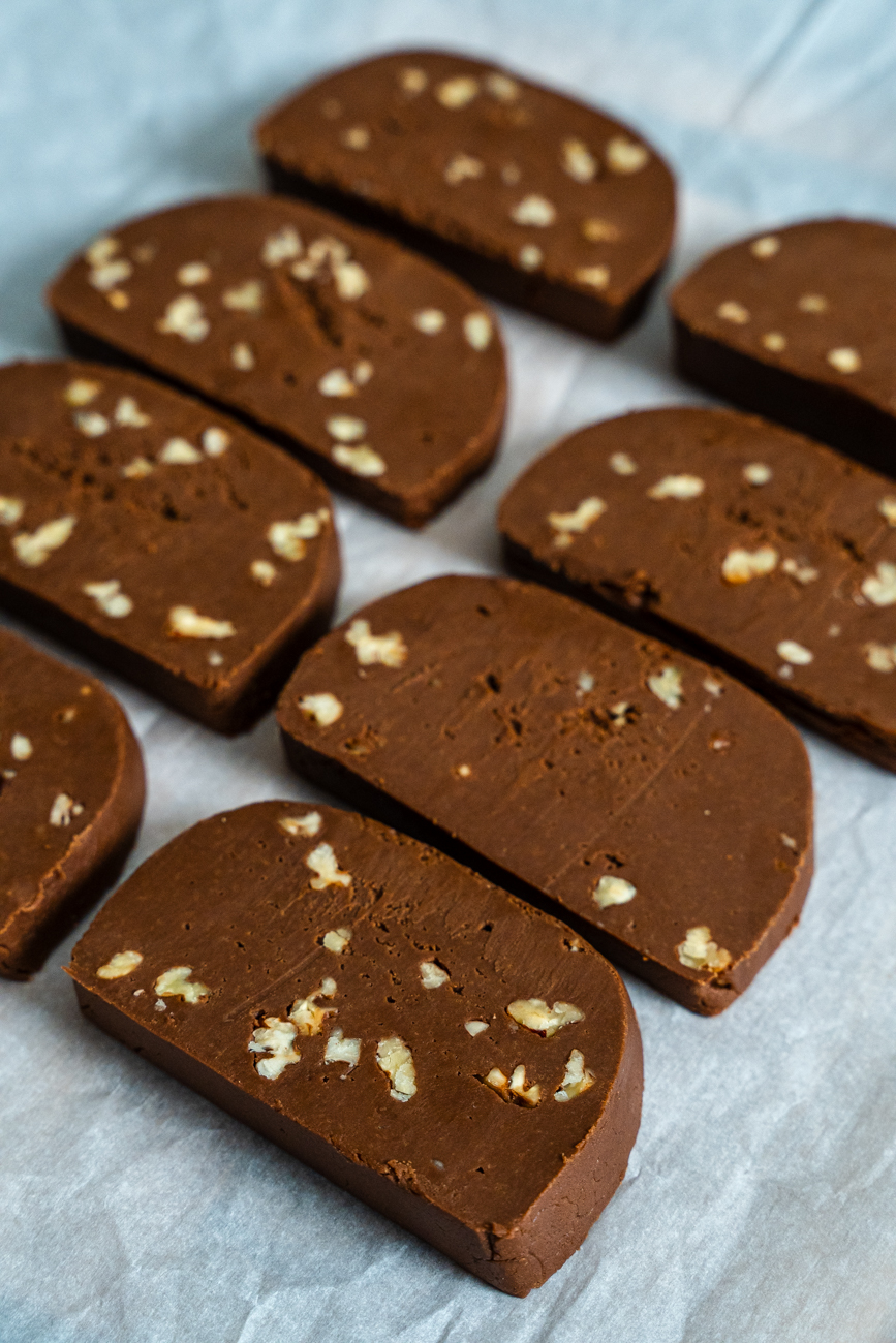 Macinac Island Chocolate Fudge Vertical 8