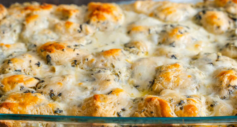 Spinach Artichoke Pull-Apart Bread