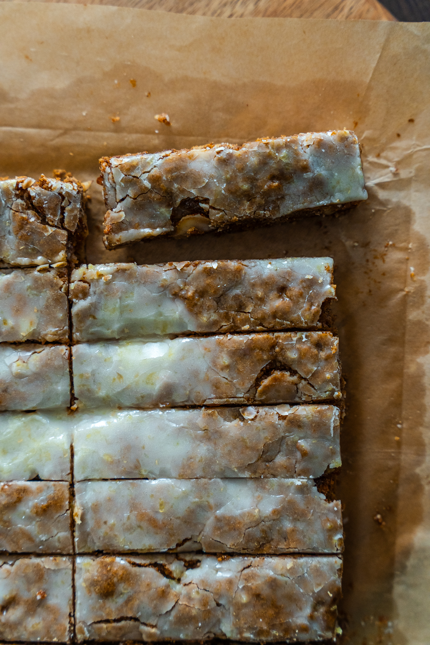 Lebkuchen Bars Vertical 12