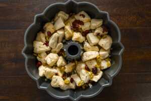 Olive Monkey Bread Vertical 3