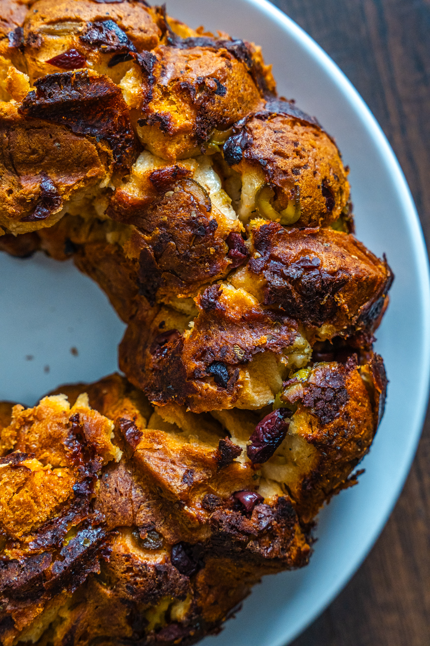 Olive Monkey Bread Vertical 10