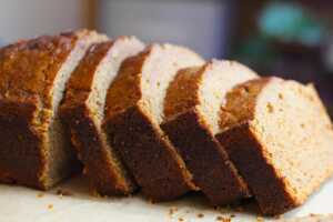 applesauce honey cake 6