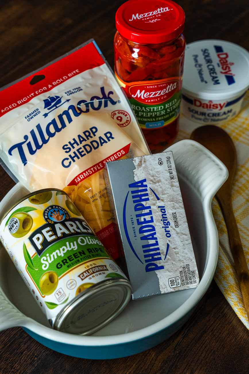 Cheddar Olive Dip Vertical 00001