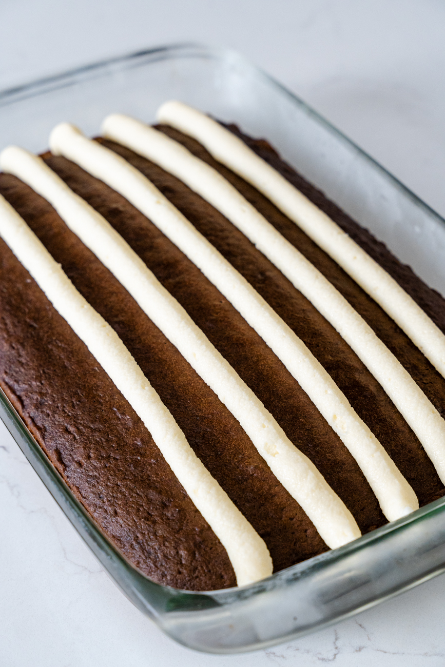 Bumpy Cake Vertical 00013