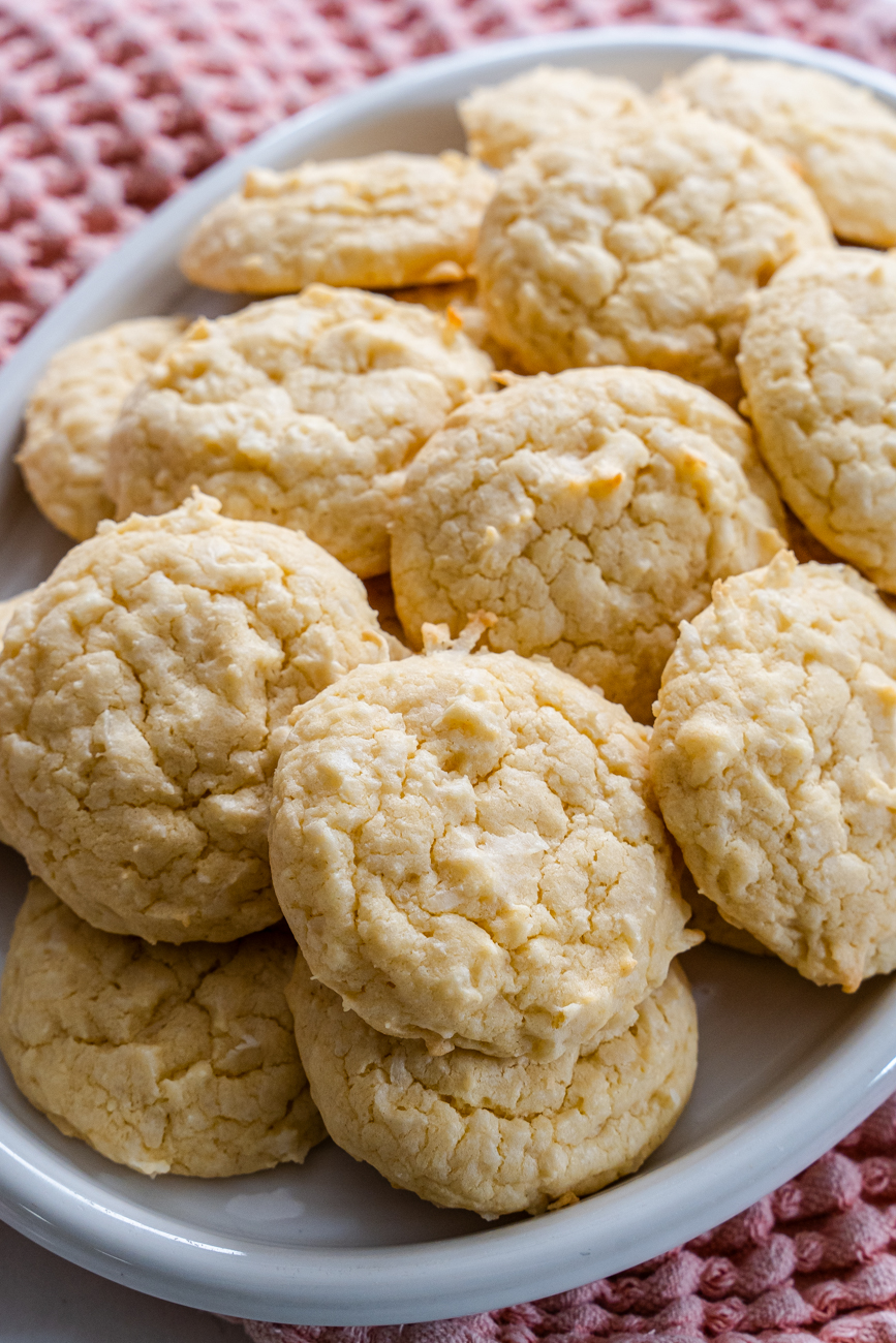 Dolly's Coconut Cookies Vertical 13